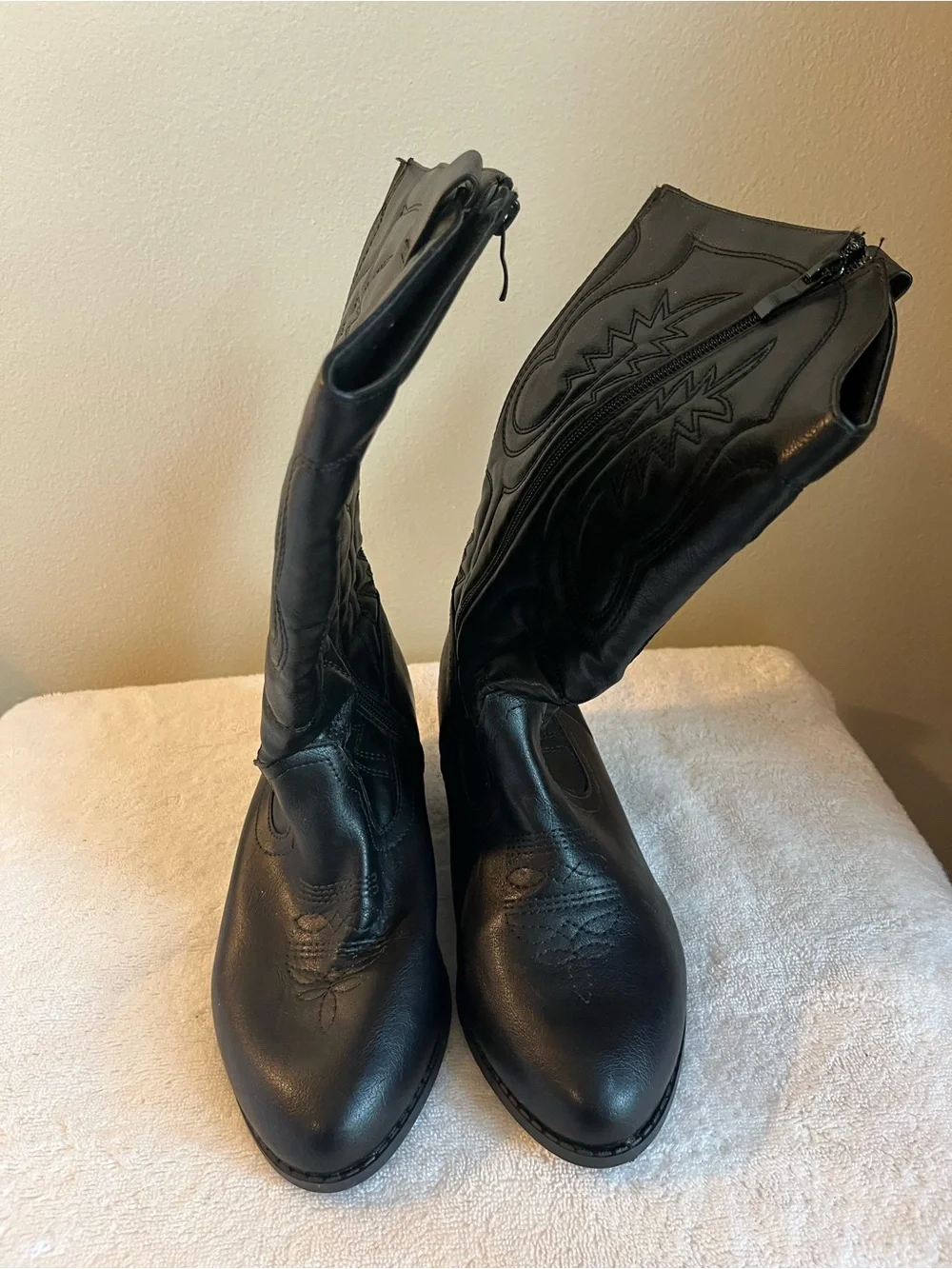Torrid Black Women's Mid-Calf Western Boots - Sleek Leather Style 7 wide